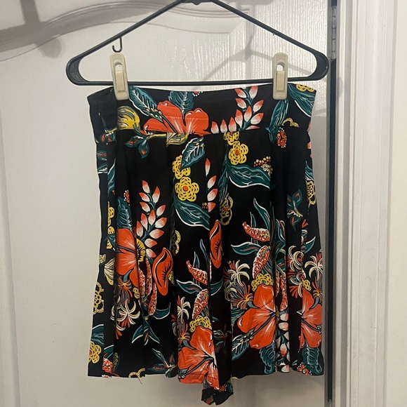 Trashy Diva Pants - Trashy Diva high-waisted shorts